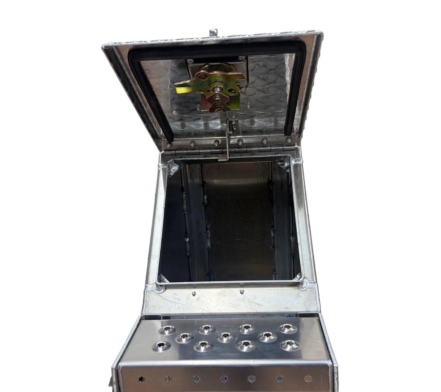 12" step box with lid open